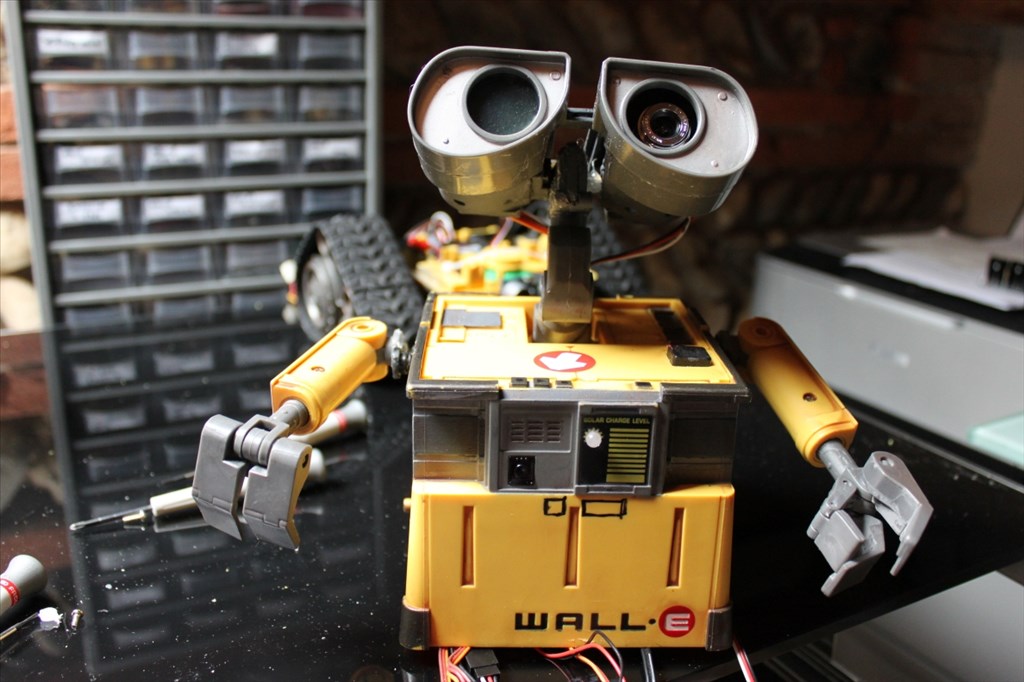 Fredebec's Another Wall-E. But French ;)