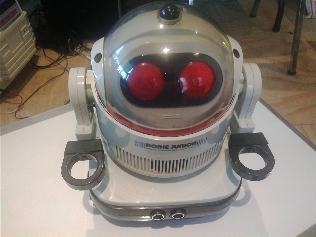 Rb550f's Romnibot