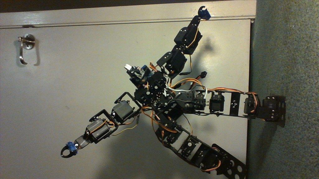 Cliffordkoperski's F.K.Q. Robot