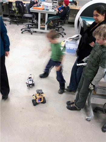 Ez-Robot Visits The University Of Calgary Lego Kids