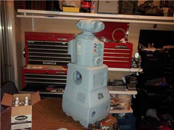 Jarvis Hacked Omnibot 2000 W Pc ,Ezb & Vacuum Inside By Josh Starnes
