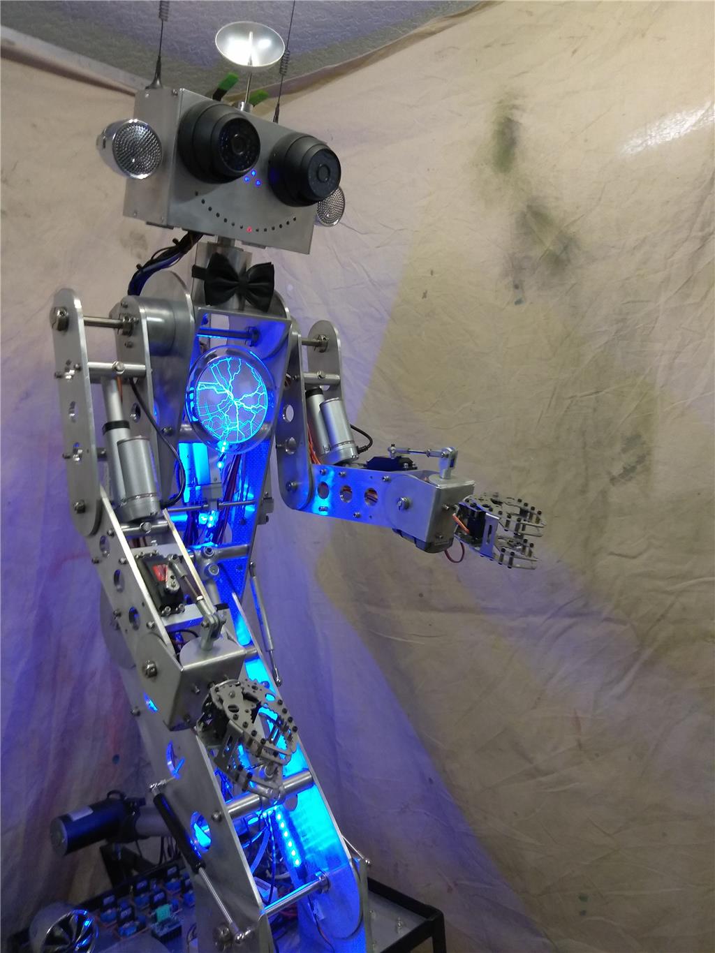 Rob-Bot's My 1St Life Size Robot Build